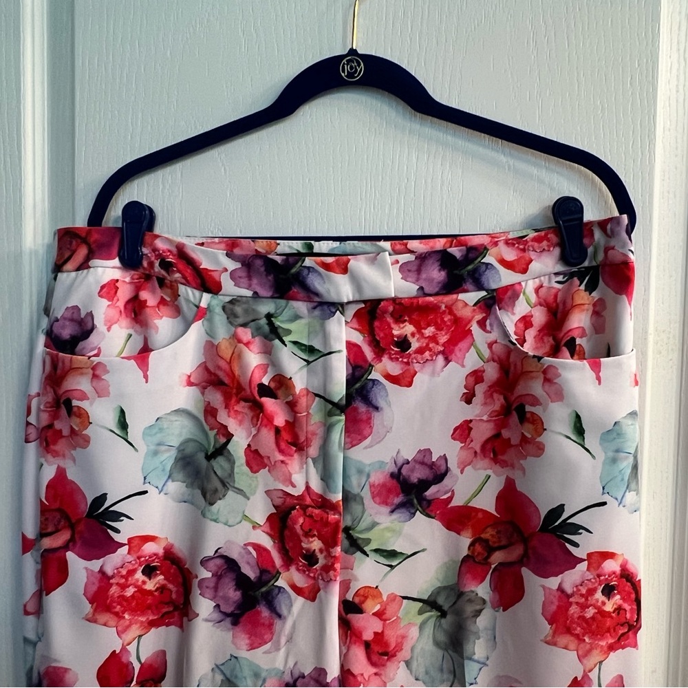 NWT floral wide leg pants